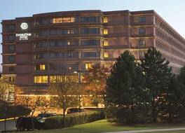 ダブルツリー スイーツ バイ ヒルトン アンド カンファレンス センター シカゴ ダウナーズ グローブ