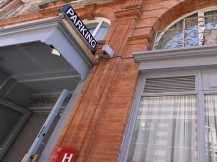 ホステル トゥールーズ ウィルソン 写真