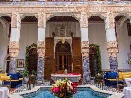 Riad Myra 写真