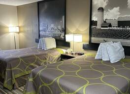 スーパー 8 バイ ウィンダム ギルマン 写真