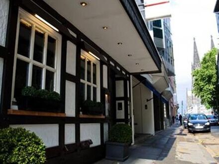 ドム ホテル アム ローメルブルネン 写真