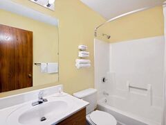 スーパー 8 バイ ウィンダム サマーセット 写真