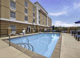 ハンプトン イン & スイーツ ジャクソン 写真