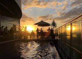 ヴィアーレタワーホテル 写真