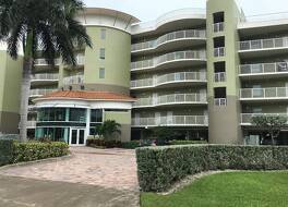 クリスタル パームス ビーチ リゾート 写真