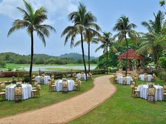 ザ ウェスティン ムンバイ ポワイ レイク 写真