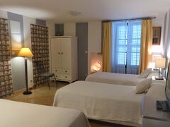 ボーヌ ホテル 写真