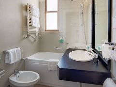 ベストウェスタン プラス CHC フローレンス 写真