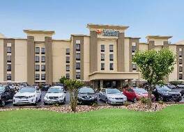 Comfort Inn & Suites Airport