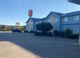 スーパー 8 バイ ウィンダム マーティンズビル