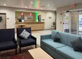 カントリー イン & スイーツ バイ ラディソン エルジン イリノイ 写真