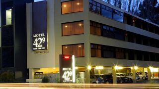 429 Apartments & Suites