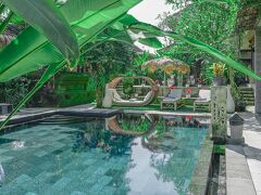 ロカサリ リトリート 写真