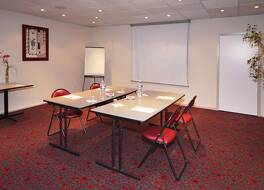 ibis Clermont-Ferrand Sud Carrefour Herbet 写真