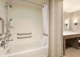 ホームウッド スイーツ バイ ヒルトン シカゴ ウエスト ループ フルトン マーケット エリア 写真