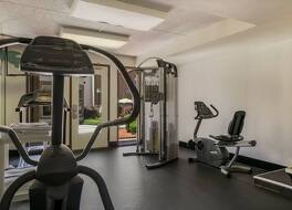 レッドルーフイン PLUS+ & スイーツ ノックスビルウェスト-シダーブラフ 写真