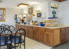 デイズ イン バイ ウィンダム ポントゥーン ビーチ