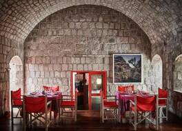 Golden Rock Inn 写真