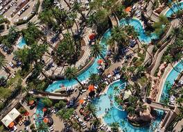 スカイロフツ アット MGM グランド 写真