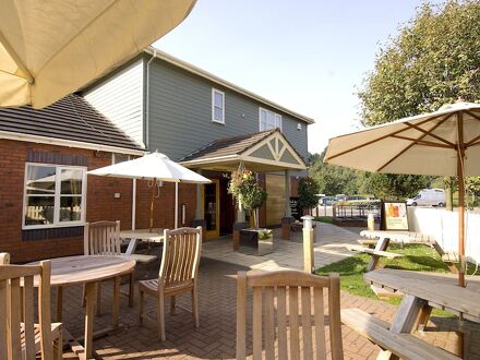 プレミア イン バーミンガム オールドベリー - M5 ジャンクション2 写真