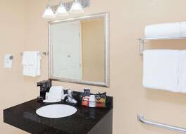 ベイモント バイ ウィンダム エルクハート 写真