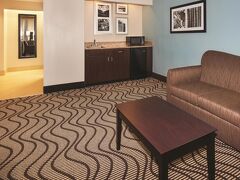 ラ キンタ イン & スイーツ バイ ウィンダム ノックスビル エアポート 写真