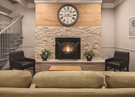 カントリー イン&スイーツ バイ ラディソン シャンバーグ IL 写真