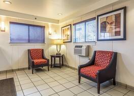 ホームタウン スタジオズ バイ レッド ルーフ ルイビル 写真