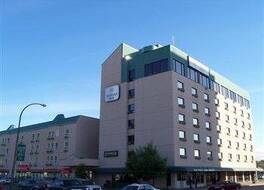 Nomad Hotel & Suites