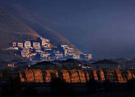 Songtsam Shangri-La Village