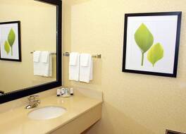 フェアフィールド イン アンド スイーツ バイ マリオット マリオン 写真