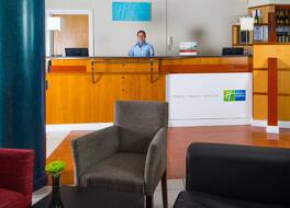 ホリデイ イン エクスプレス カーディフ ベイ バイ IHG 写真