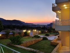 ノトス ハイツ ホテル & スイーツ 写真