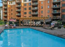 バスキンス クリーク コンドミニアムズ 写真