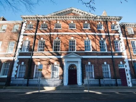 セーフステイ ヨーク ミックルゲート 写真