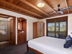 オライリーズ レインフォレスト リトリート 写真