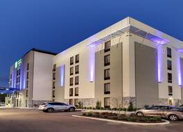 Holiday Inn Express & Suites Jackson Downtown - Coliseum 写真