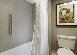 ダブルツリー スイーツ バイ ヒルトン ホテル ナッシュビル エアポート 写真