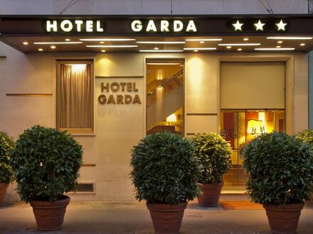 ホテル ガルダ 写真