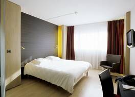 オセアニア カンペール 写真