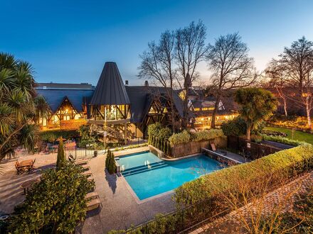 シャトー オン ザ パーク ア ダブルツリー バイ ヒルトン ホテル 写真