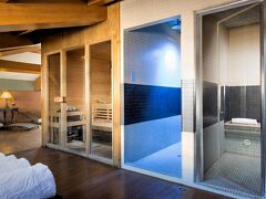 ゴールデン チューリップ ローマ ピラム 写真