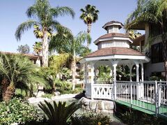 ダブルツリー バイ ヒルトン ベイカーズフィールド 写真