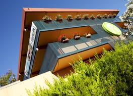 カンパニール プリム ニーム サントル 写真