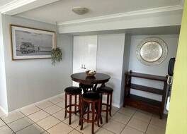 Luxury Ocean Front Apartment at the Bargara Blue Resort 写真