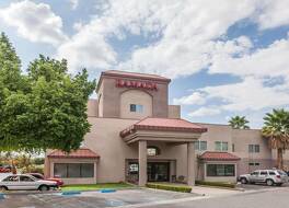 ラマダ バイ ウィンダム ベーカーズフィールド ノース