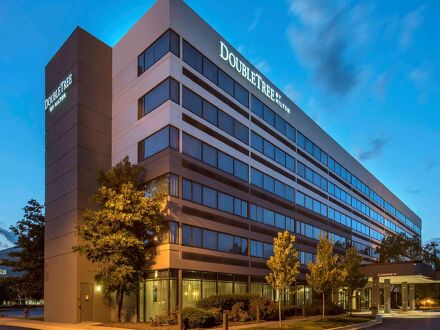 ダブルツリー バイ ヒルトン シカゴ シャンバーグ 写真