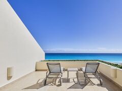 ライブ アクア ビーチ リゾート カンクン【大人専用】 オール インクルーシブ 写真