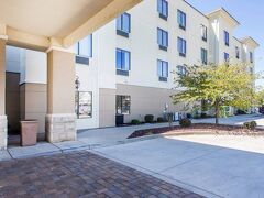 コンフォート イン & スイーツ マディソンビル 写真