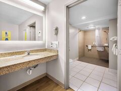 デイズ イン バイ ウィンダム ローリー ミッドタウン 写真